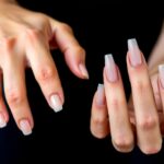 Les dangers des ongles en acrylique : tout ce que vous devez savoir